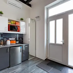 Appartamento K10 A Kazinczy, Budapest